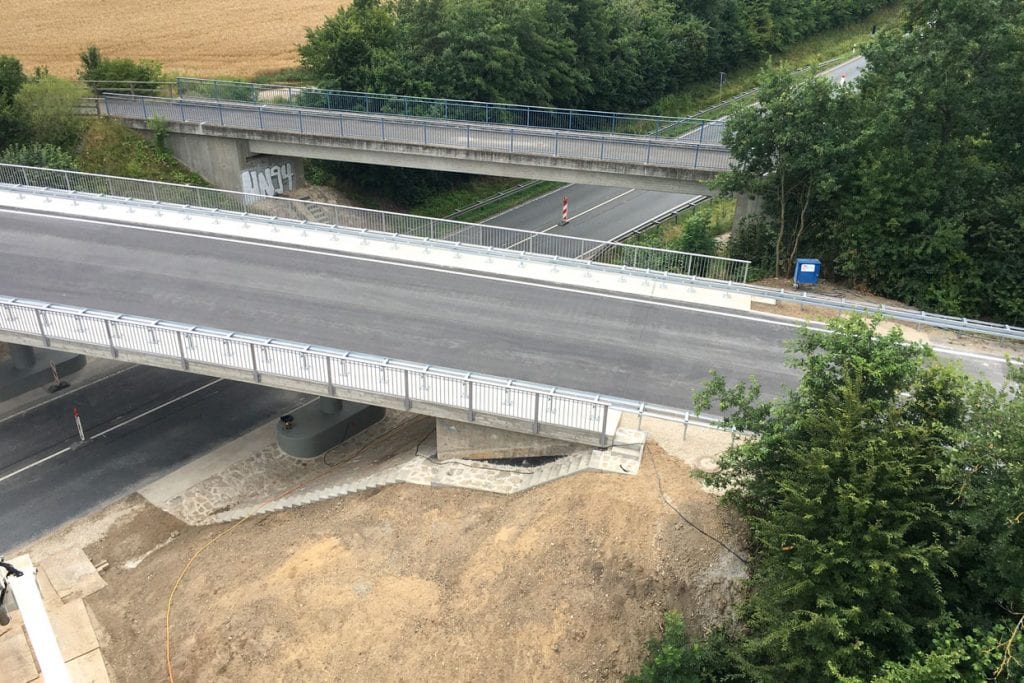 Rödl Referenz: Brücke Wiesentheid, Sanierungsarbeiten, Neue Fahrbahnabdichtung